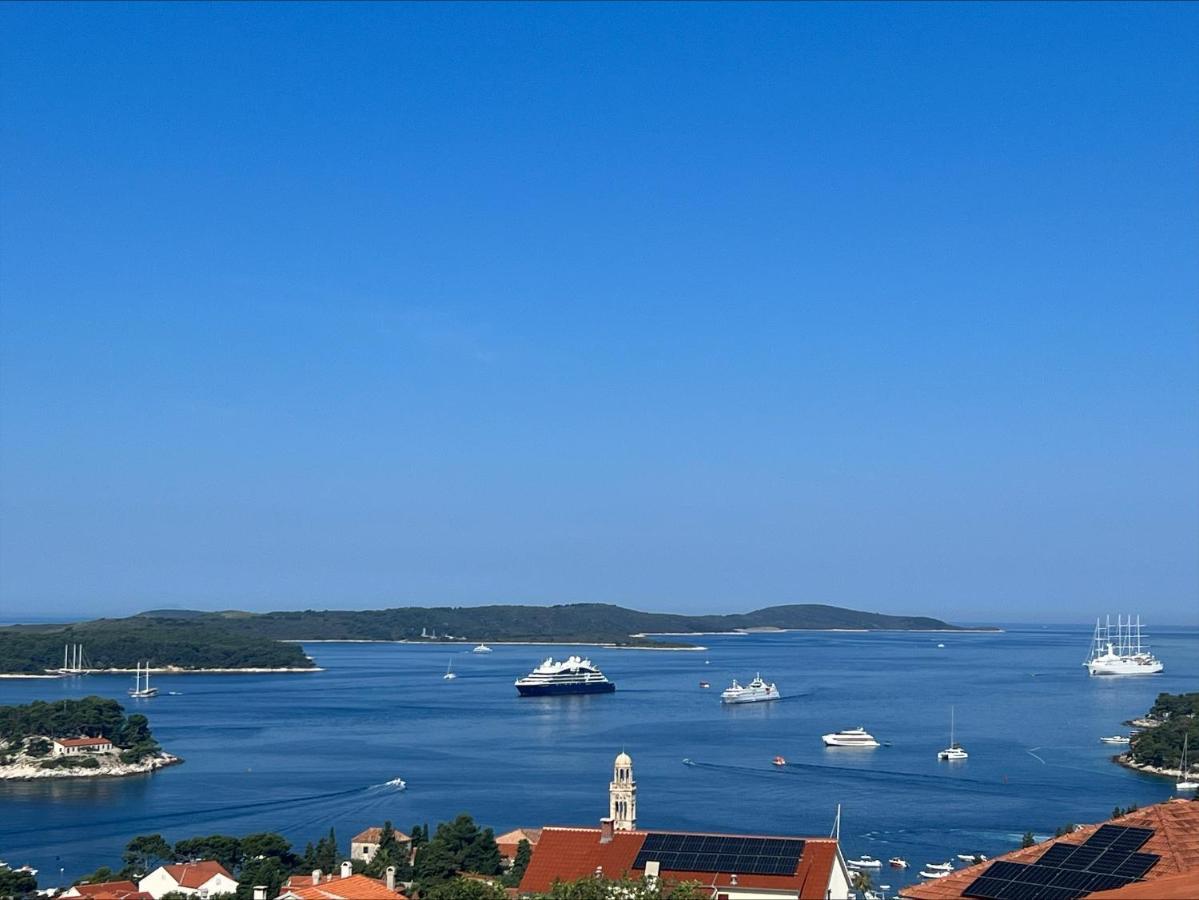 La Fee Studio Apartment Hvar Town Exterior photo