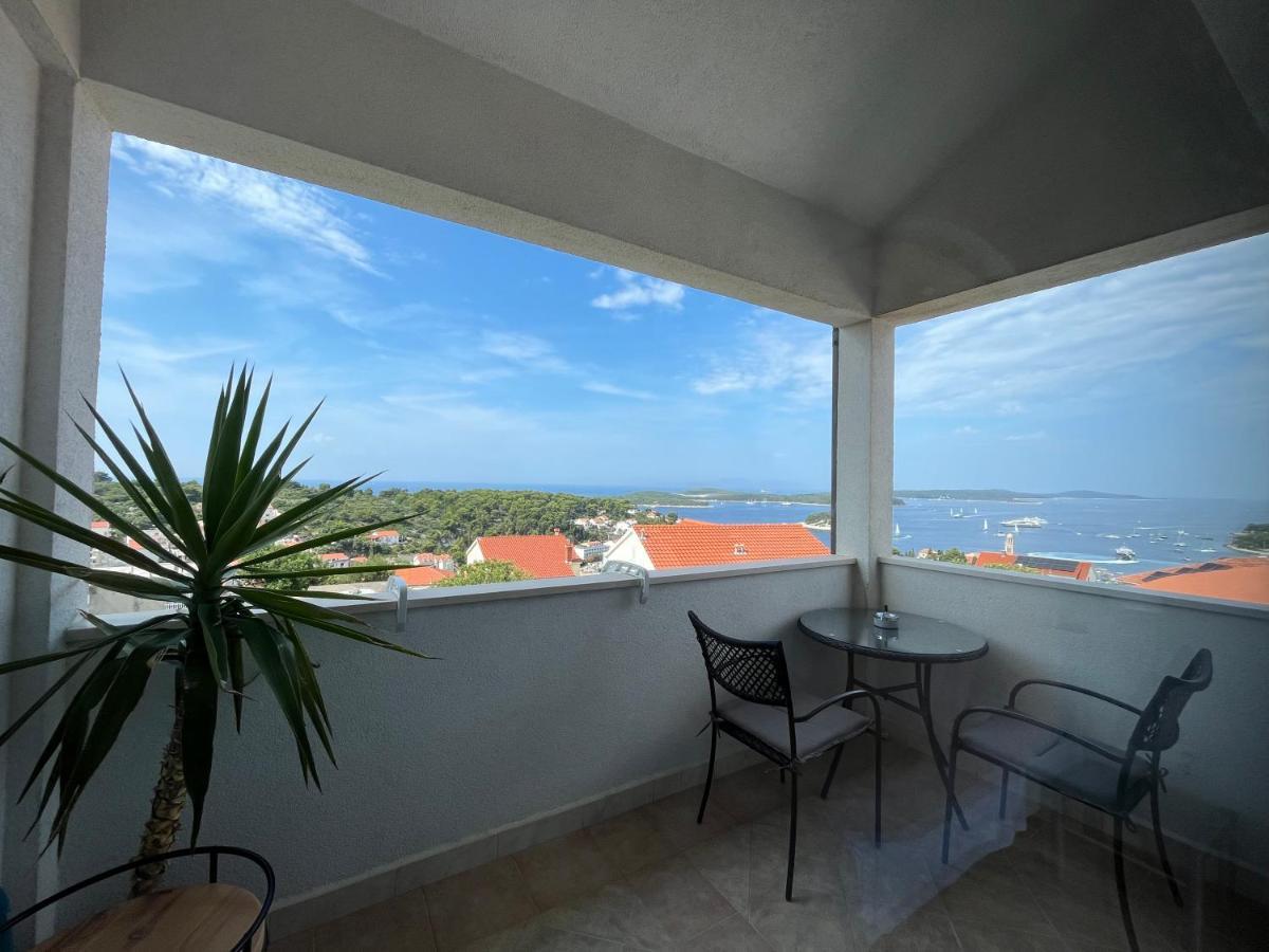 La Fee Studio Apartment Hvar Town Exterior photo
